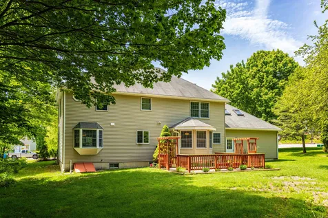 9 Briarwood Lane Dover NH 03820