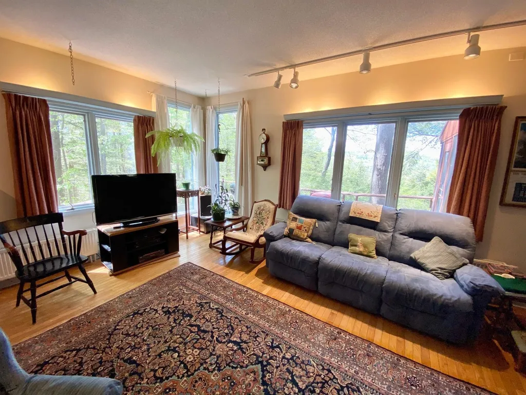 122 High Street Plainfield NH 03781