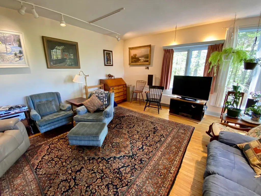 122 High Street Plainfield NH 03781