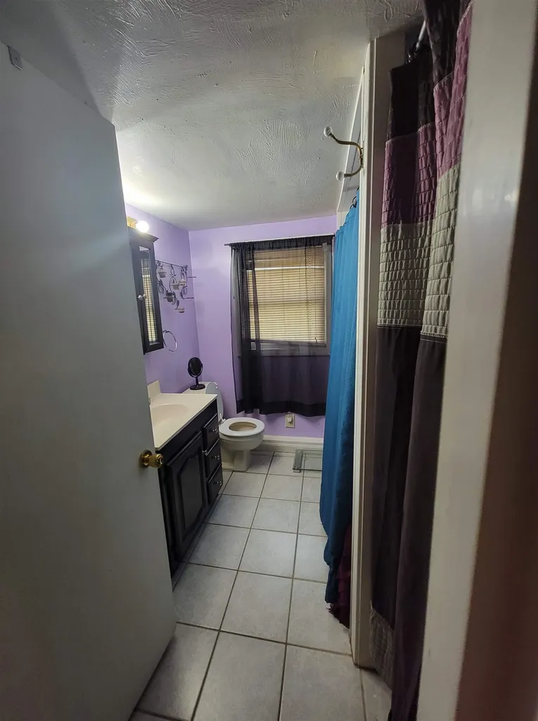 4 Cheryl Street Nashua NH 03062