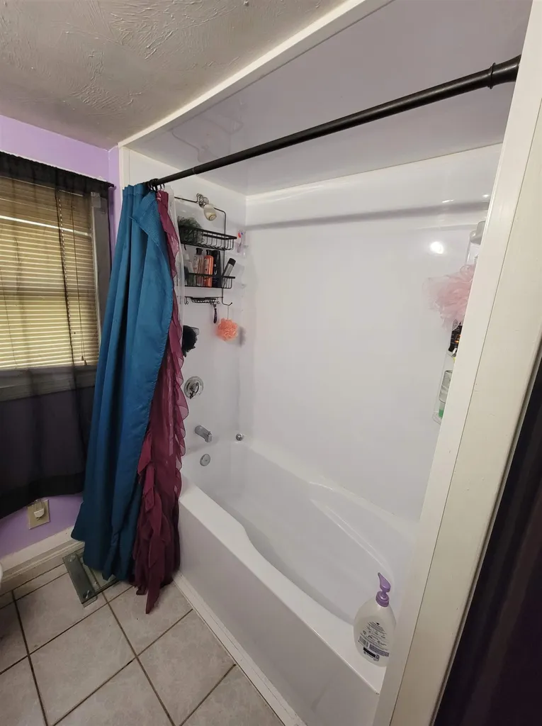 4 Cheryl Street Nashua NH 03062