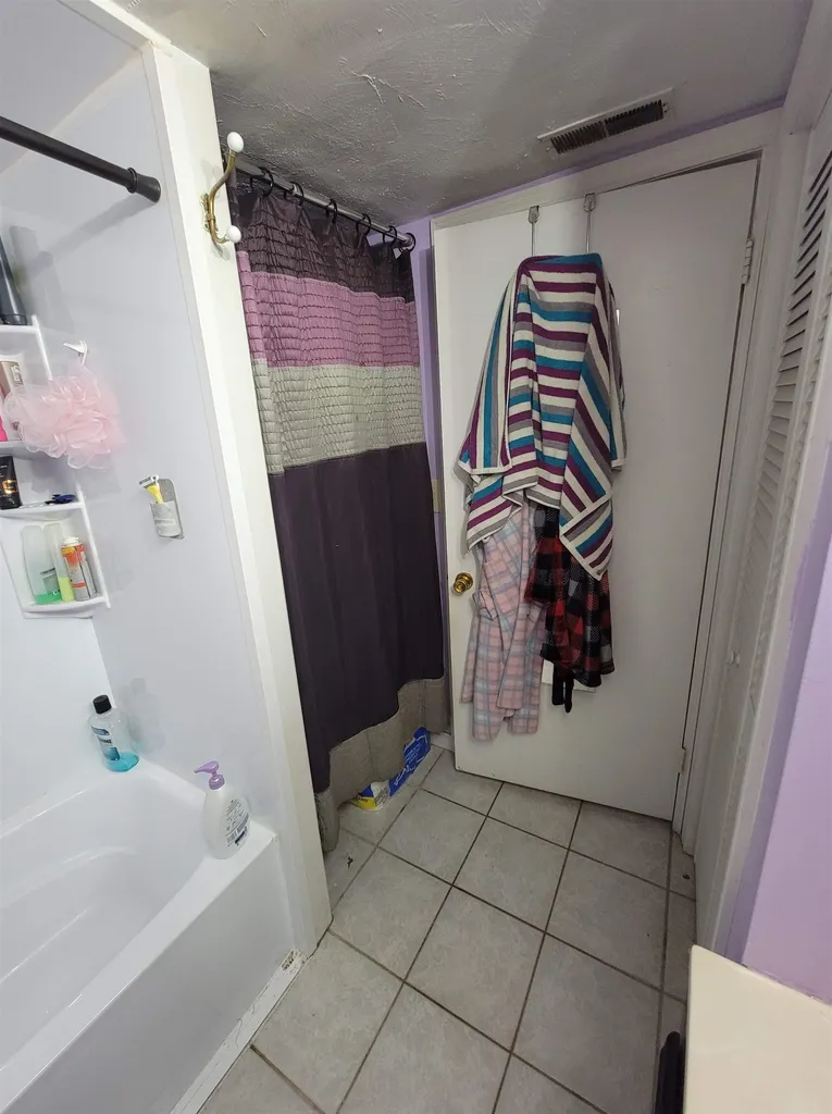 4 Cheryl Street Nashua NH 03062