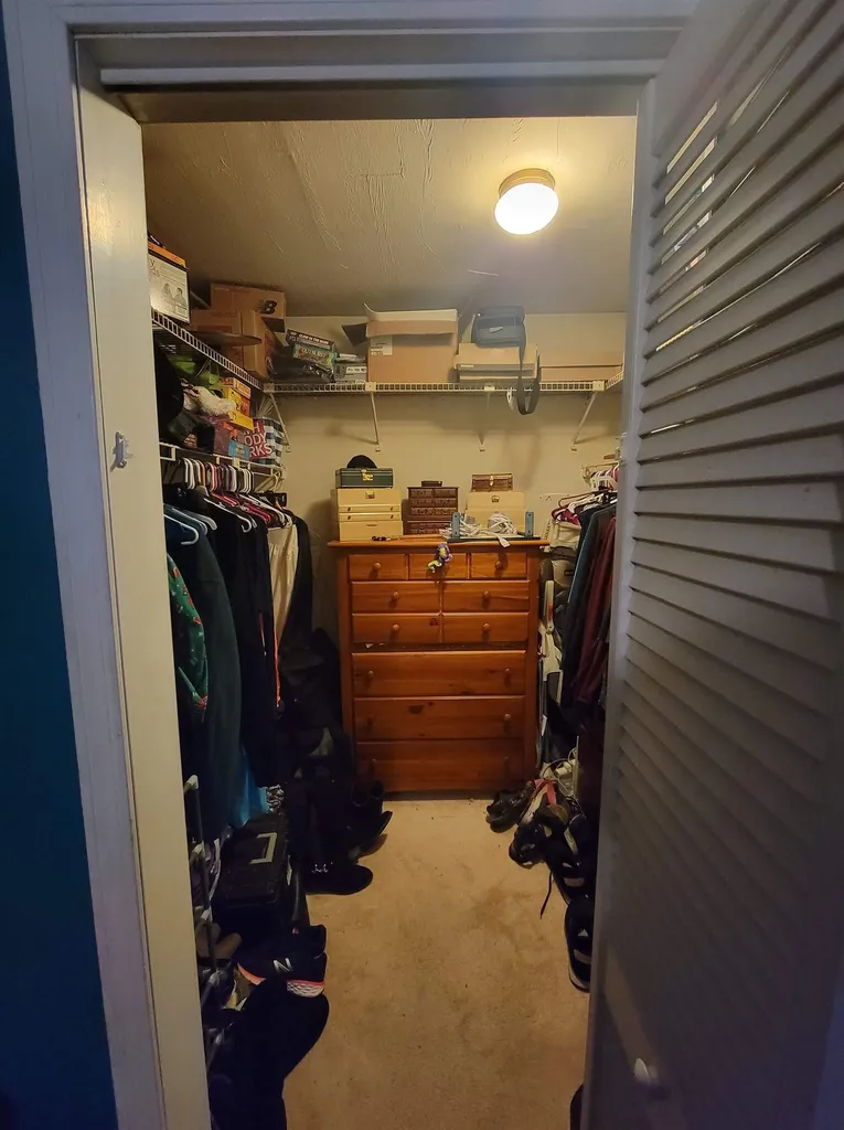 4 Cheryl Street Nashua NH 03062