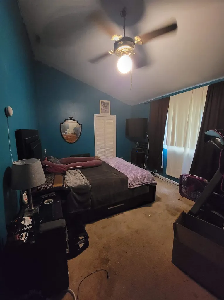 4 Cheryl Street Nashua NH 03062