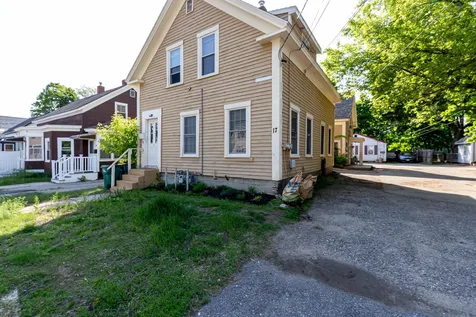 17 Maple Street Rochester NH 03867