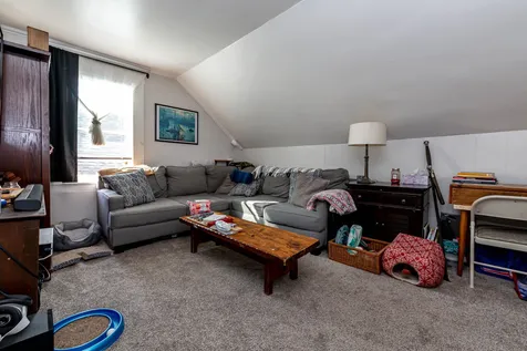 17 Maple Street Rochester NH 03867