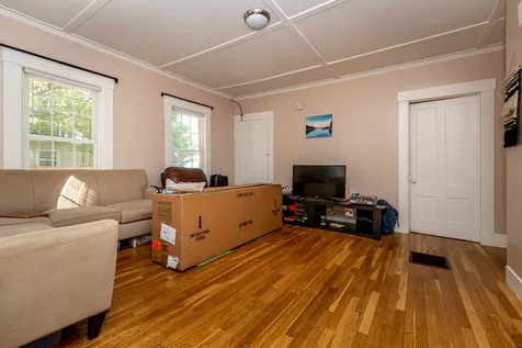 17 Maple Street Rochester NH 03867