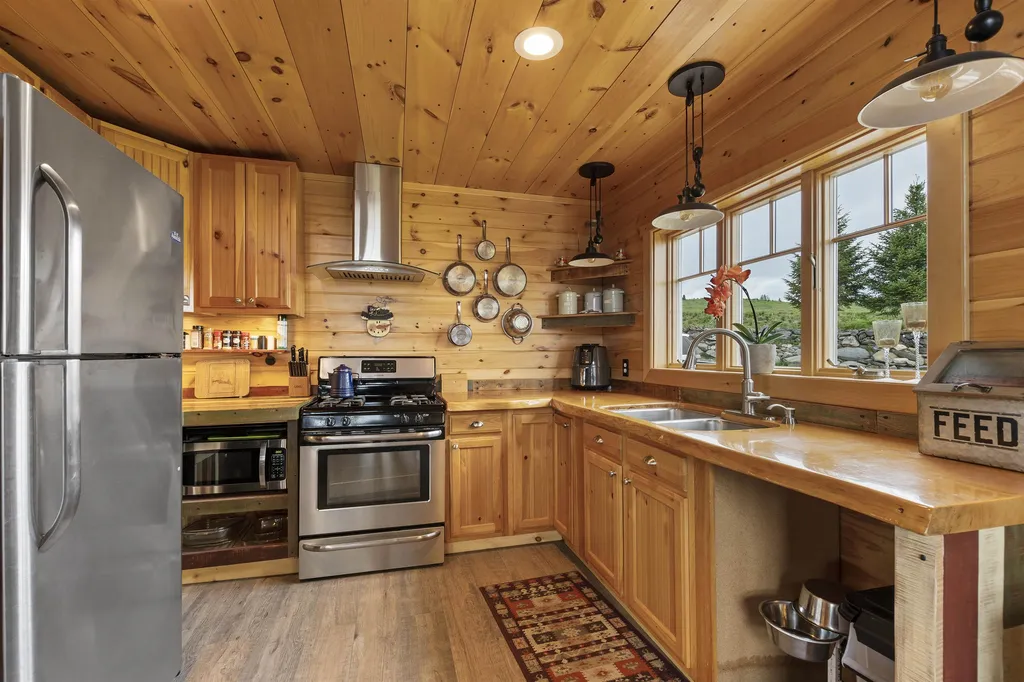 127 Bennett Hill Road Colebrook NH 03576