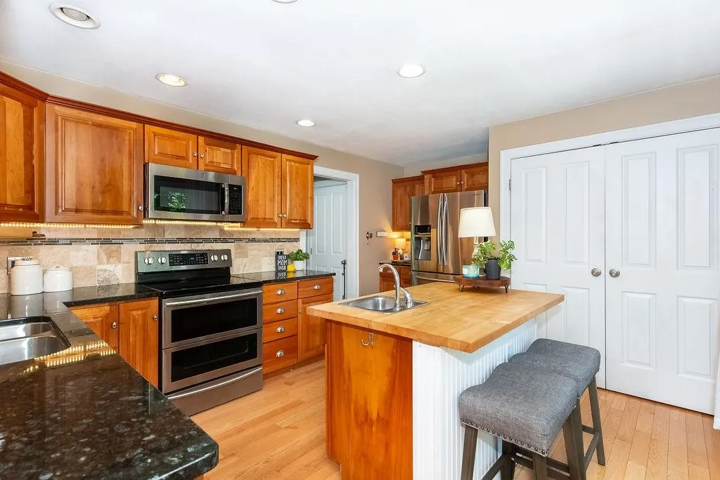 35 Gatchell Way Epping NH 03042