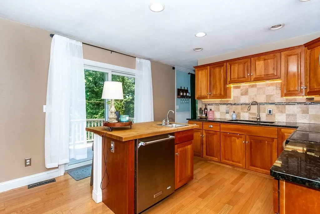 35 Gatchell Way Epping NH 03042