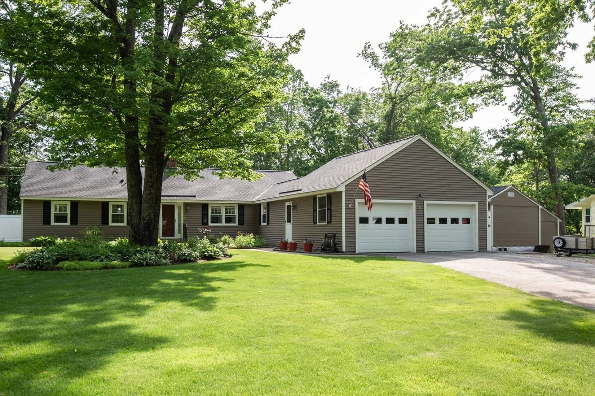 492 Woodlawn Ridge Road Pembroke NH 03275