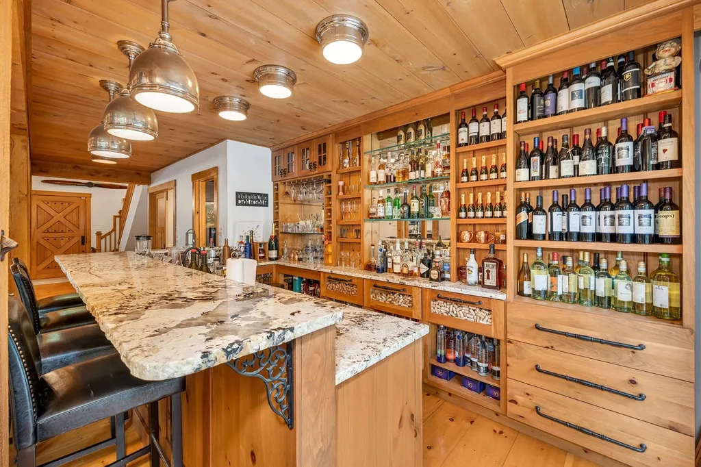 23 Whitehouse Farm Lane Moultonborough NH 03254