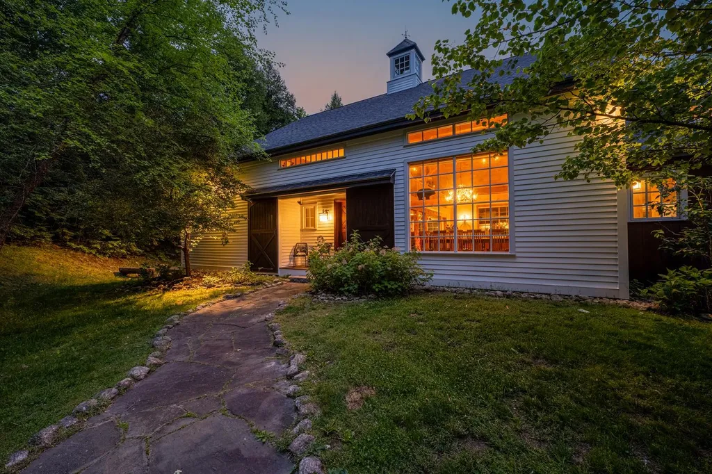 23 Whitehouse Farm Lane Moultonborough NH 03254