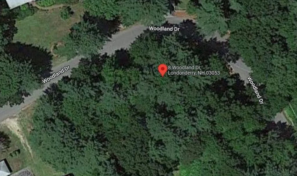 8 Woodland Drive Londonderry NH 03053