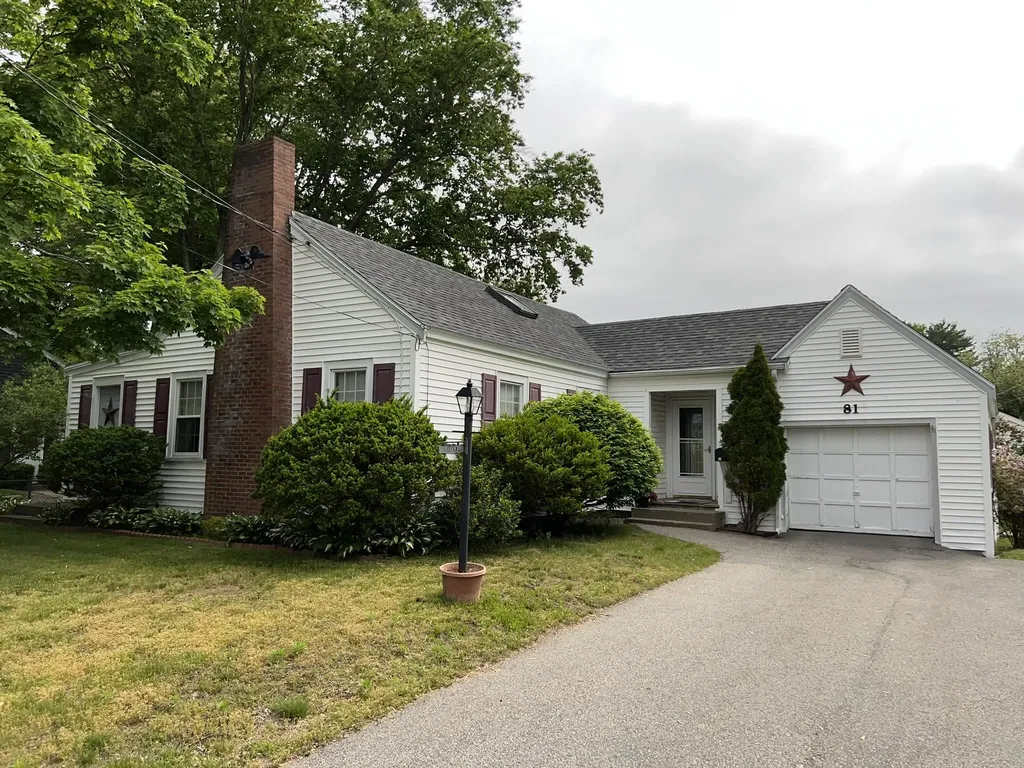81 Dearborn Avenue Hampton NH 03842