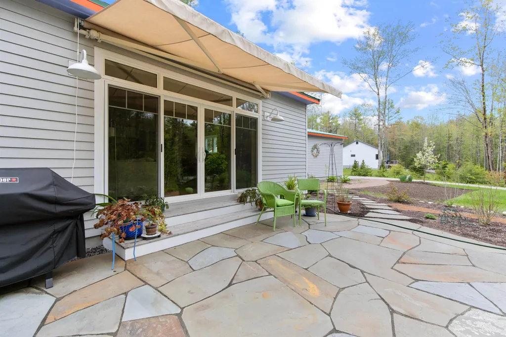 60 Conifer Way Arundel ME 04046
