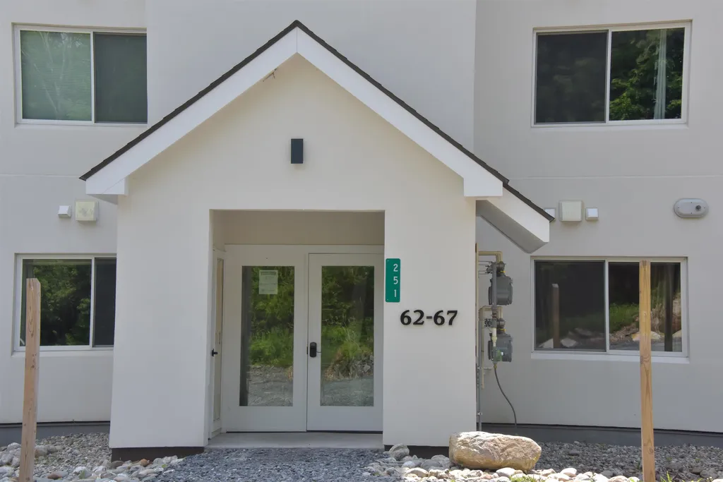 251 Mountainside Drive Warren VT 05674