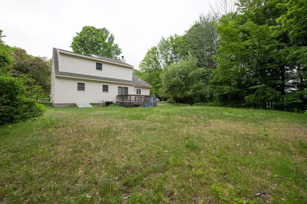 39 Daniel Drive Epping NH 03042