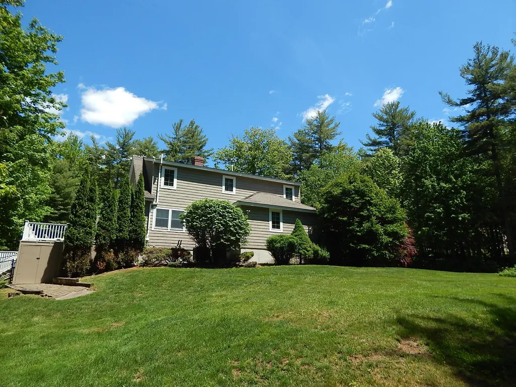 11 Quarry Drive Rochester NH 03867