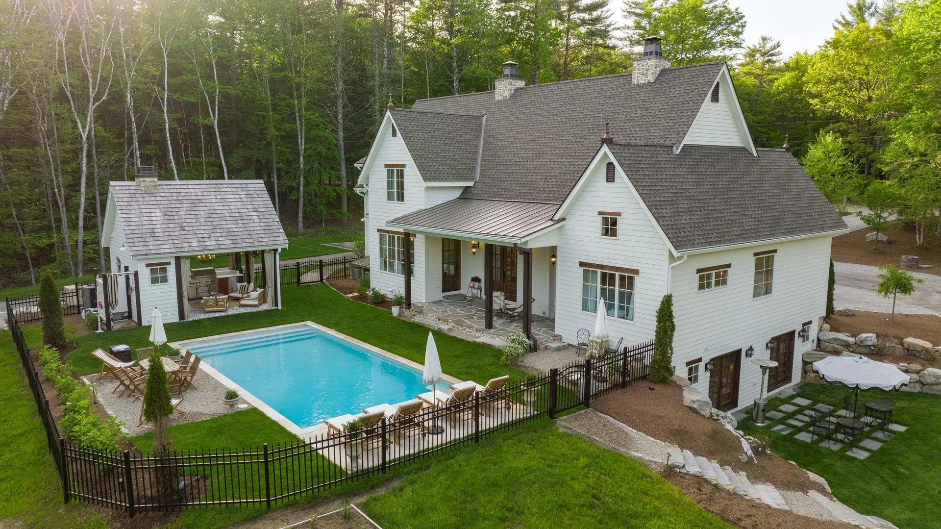 31 Lake Country Road Meredith NH 03253