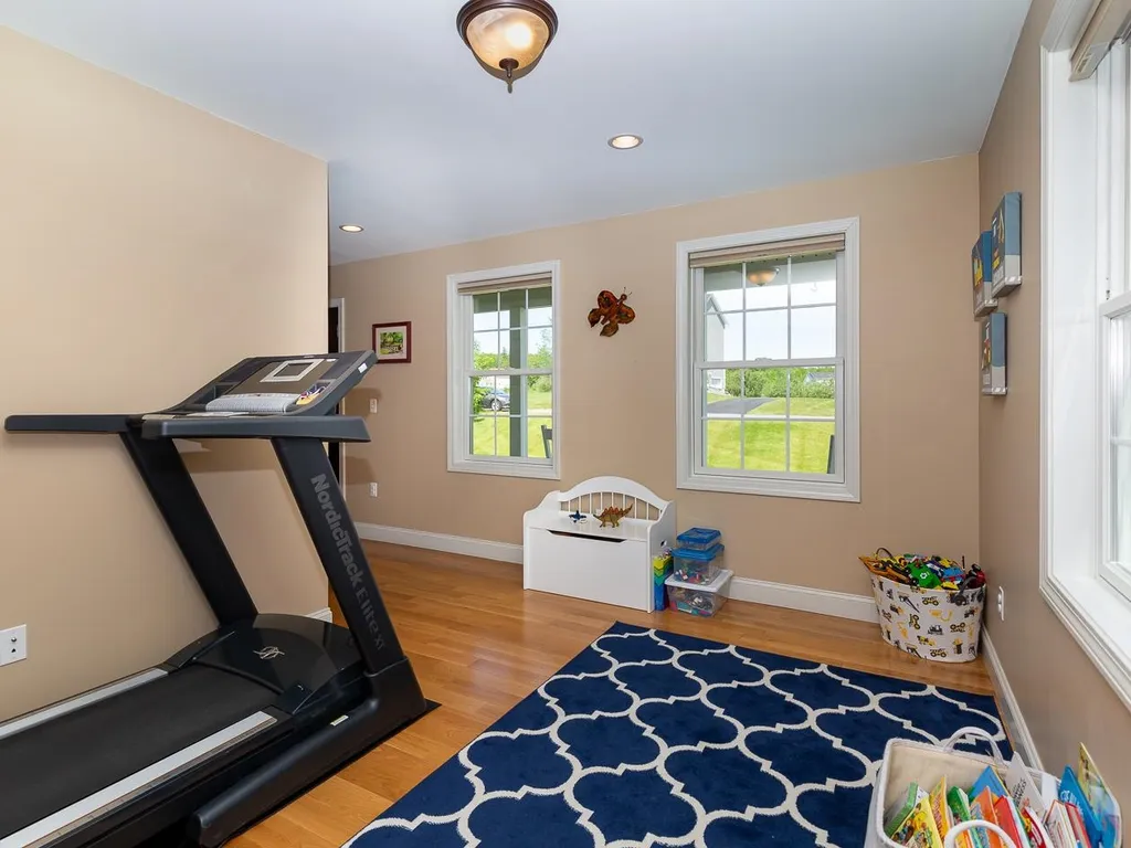 11 Apple Way Epping NH 03042