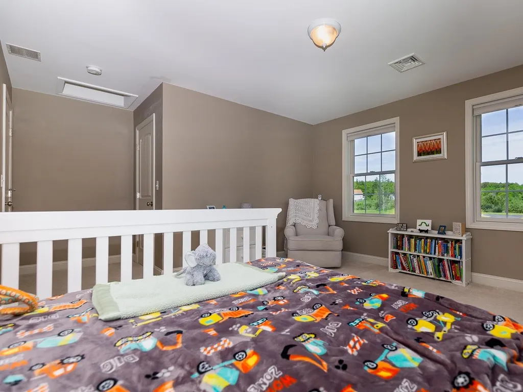 11 Apple Way Epping NH 03042