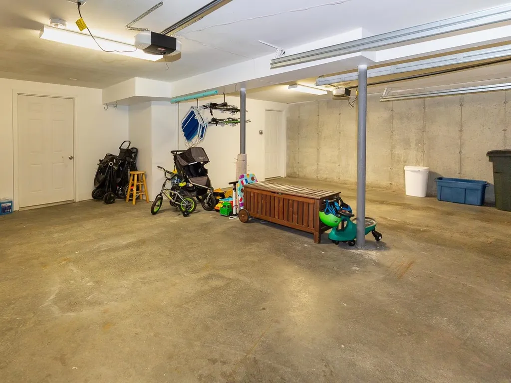 11 Apple Way Epping NH 03042