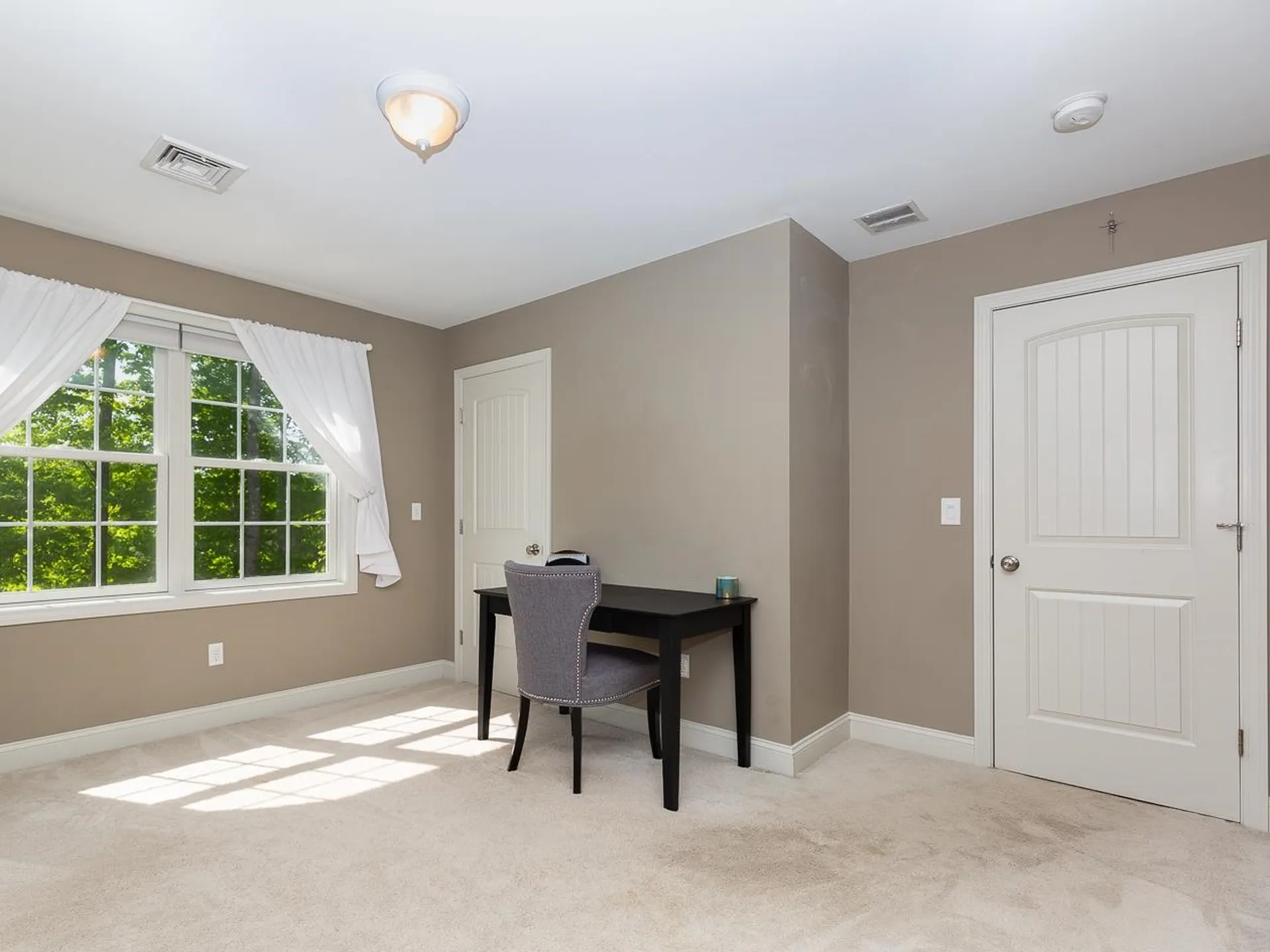 11 Apple Way Epping NH 03042