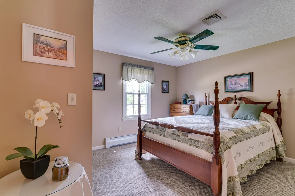 11 Pinewood Drive Somersworth NH 03878