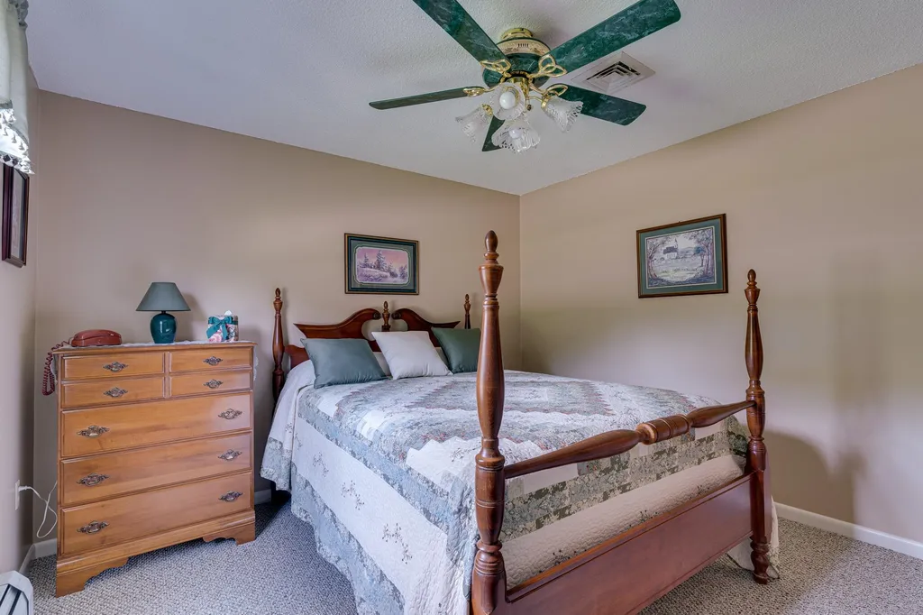11 Pinewood Drive Somersworth NH 03878