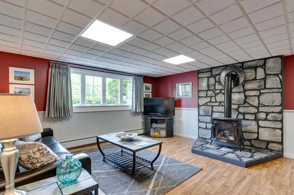 11 Pinewood Drive Somersworth NH 03878