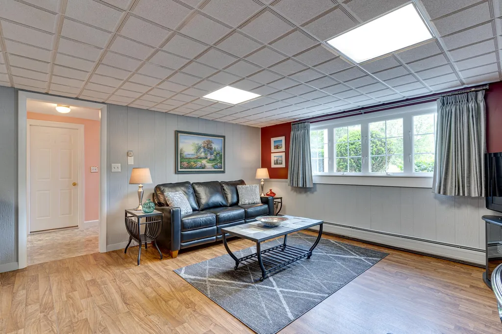 11 Pinewood Drive Somersworth NH 03878
