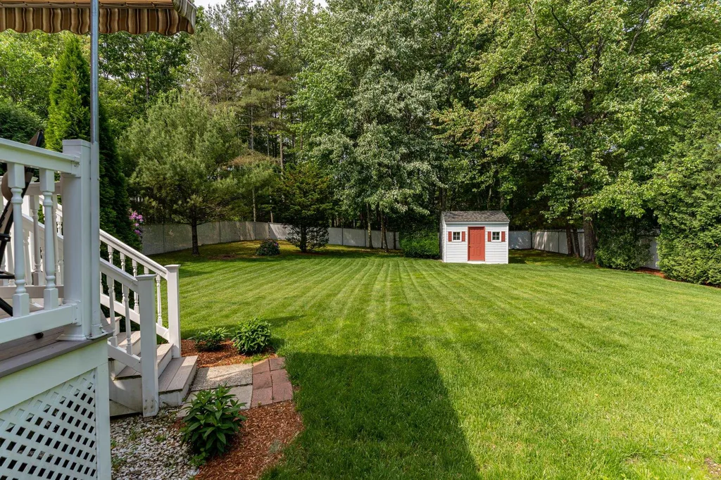 11 Pinewood Drive Somersworth NH 03878