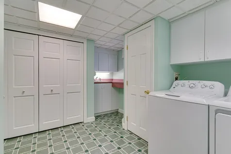 11 Pinewood Drive Somersworth NH 03878