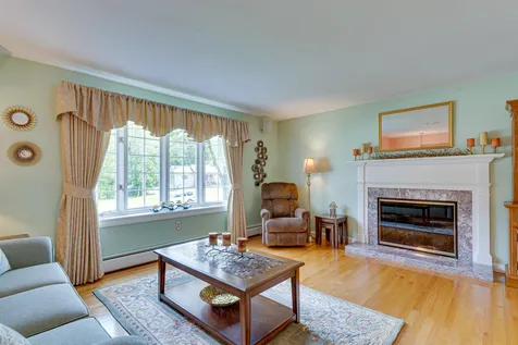 11 Pinewood Drive Somersworth NH 03878