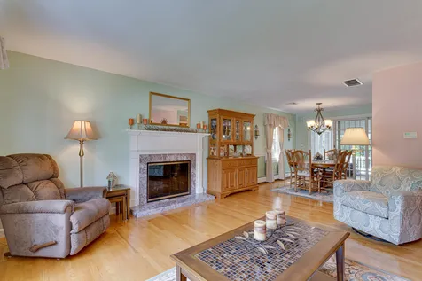 11 Pinewood Drive Somersworth NH 03878