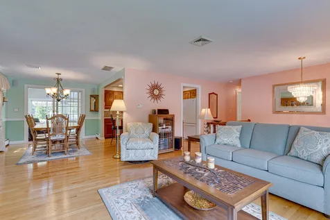 11 Pinewood Drive Somersworth NH 03878