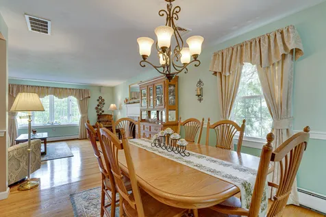 11 Pinewood Drive Somersworth NH 03878