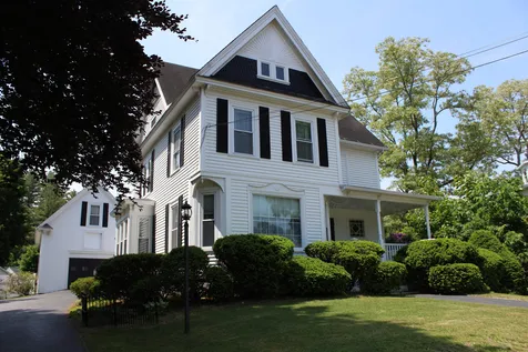 114 Mast Road Manchester NH 03102