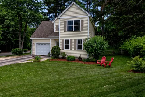 2 Smith Street Milford NH 03055