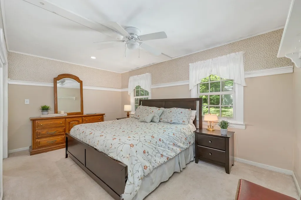 52 South Shore Drive Barnstead NH 03225