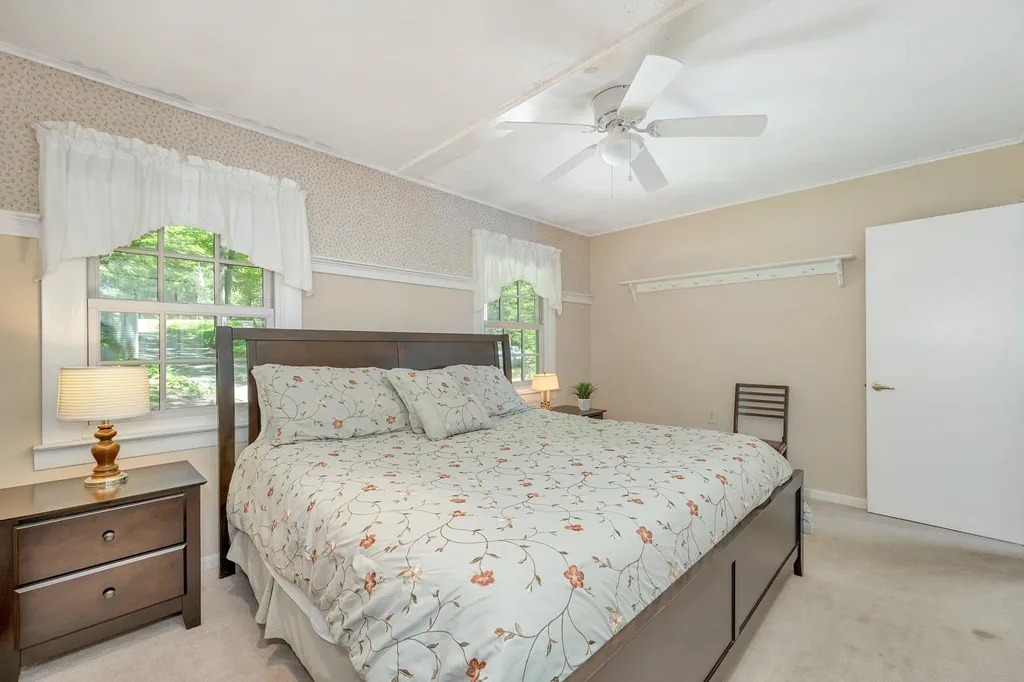 52 South Shore Drive Barnstead NH 03225