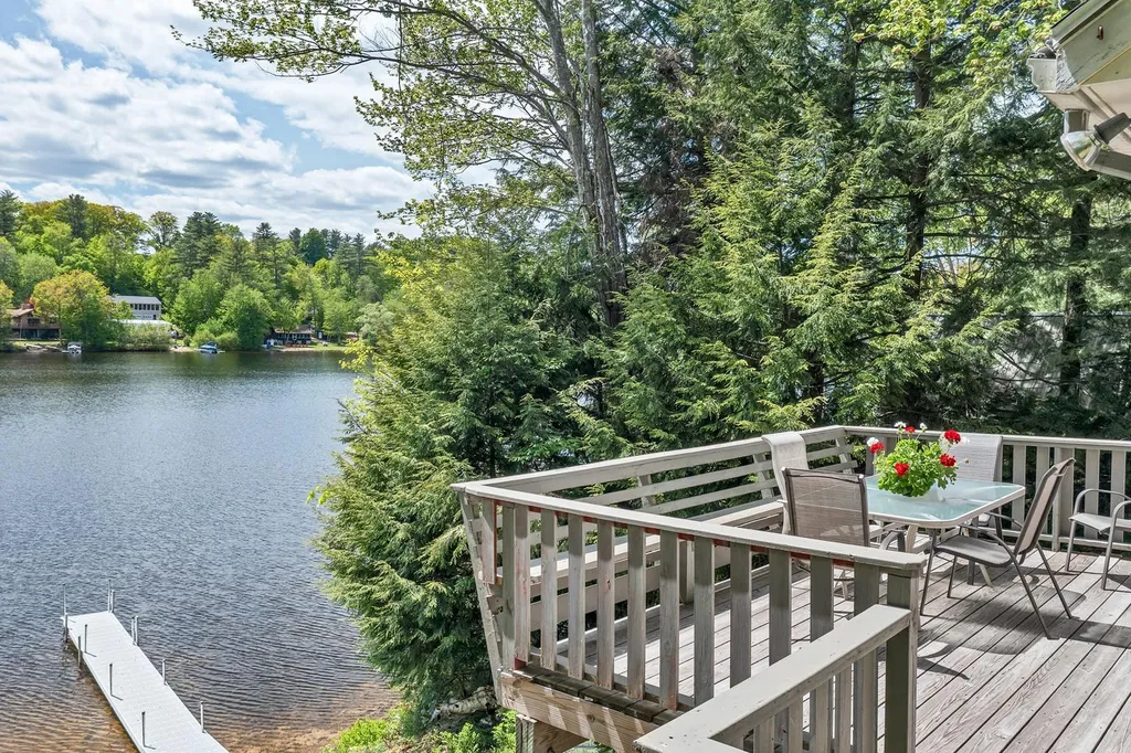 52 South Shore Drive Barnstead NH 03225
