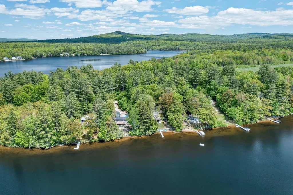 52 South Shore Drive Barnstead NH 03225