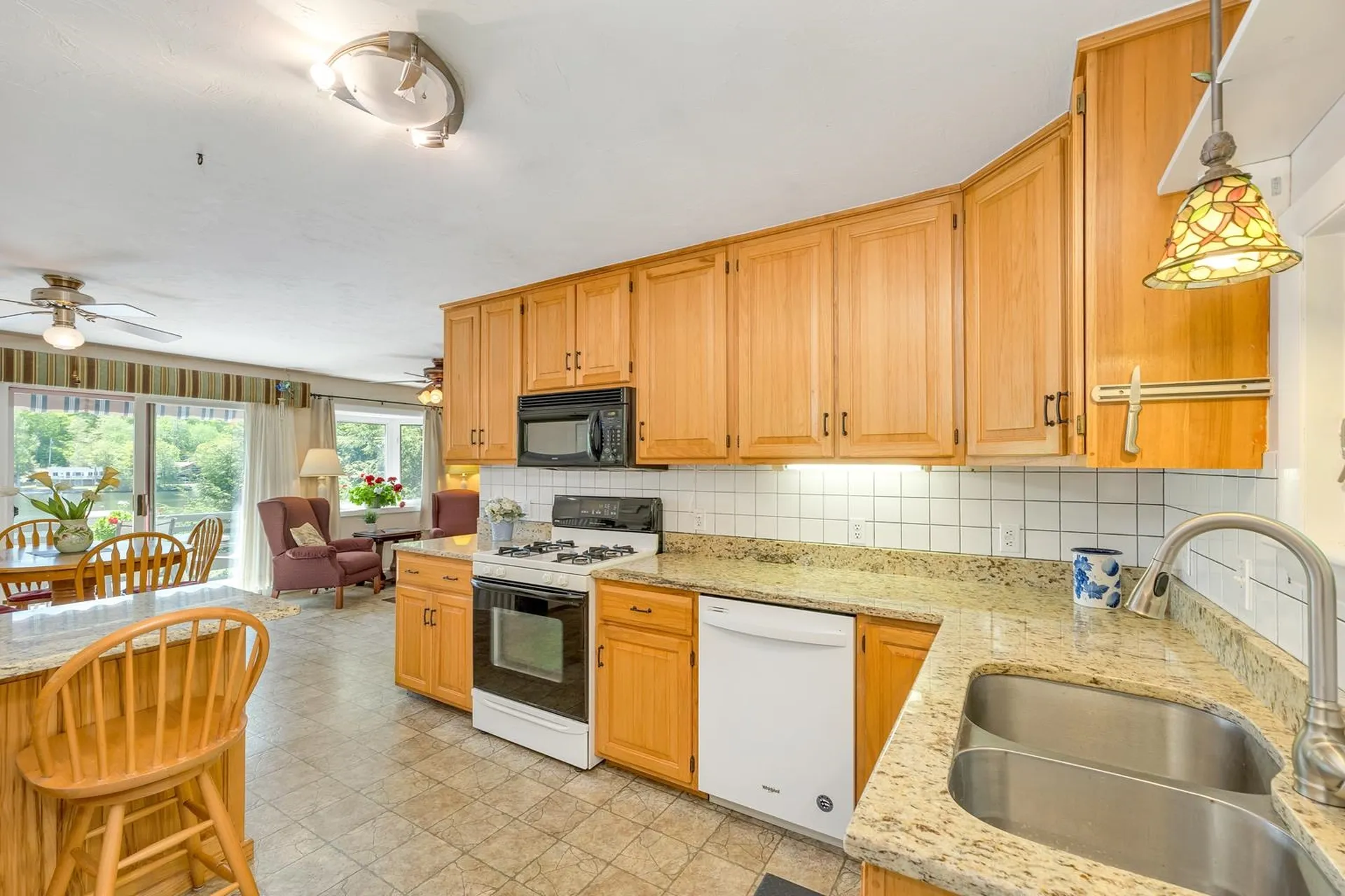 52 South Shore Drive Barnstead NH 03225