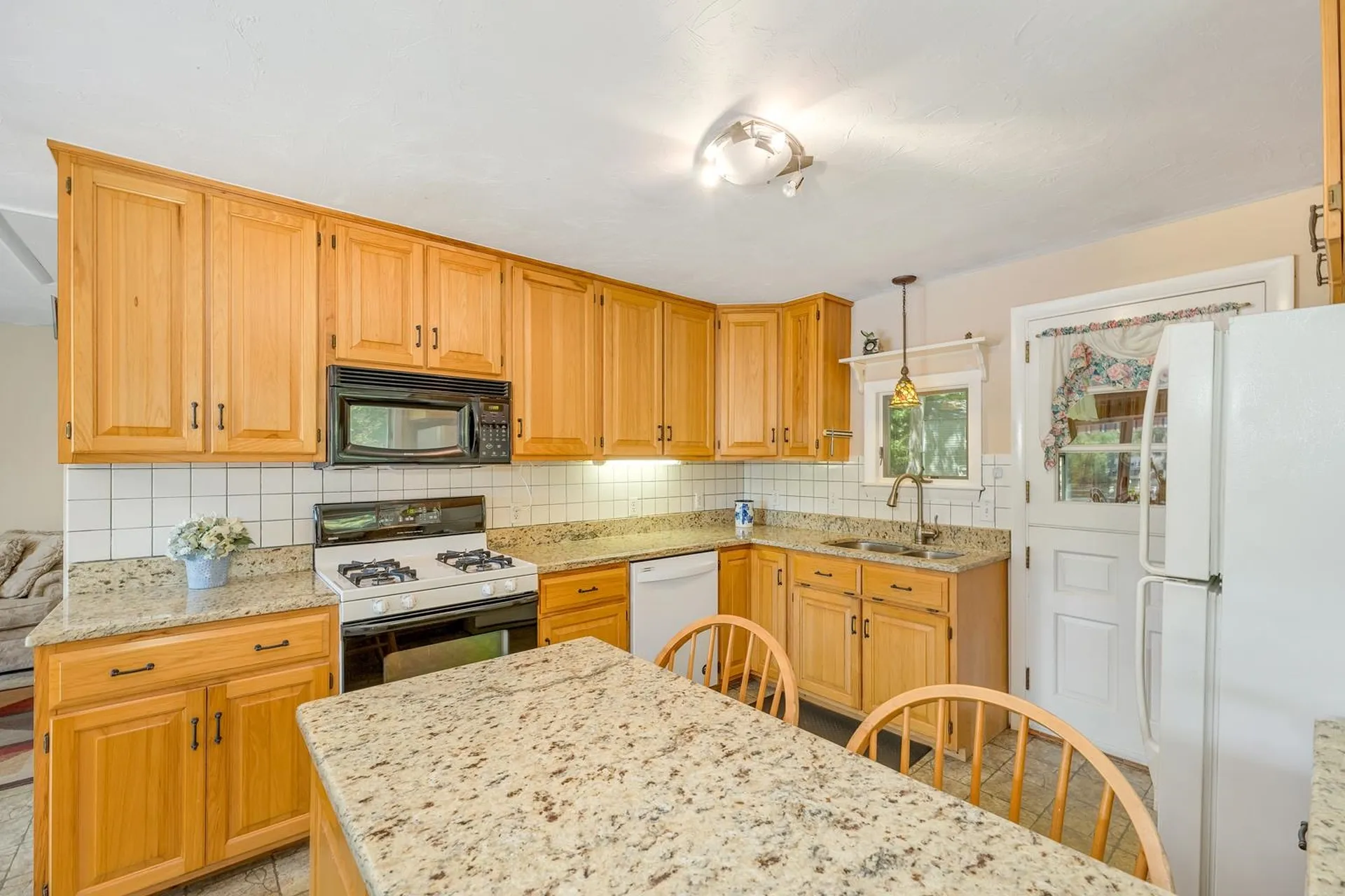 52 South Shore Drive Barnstead NH 03225