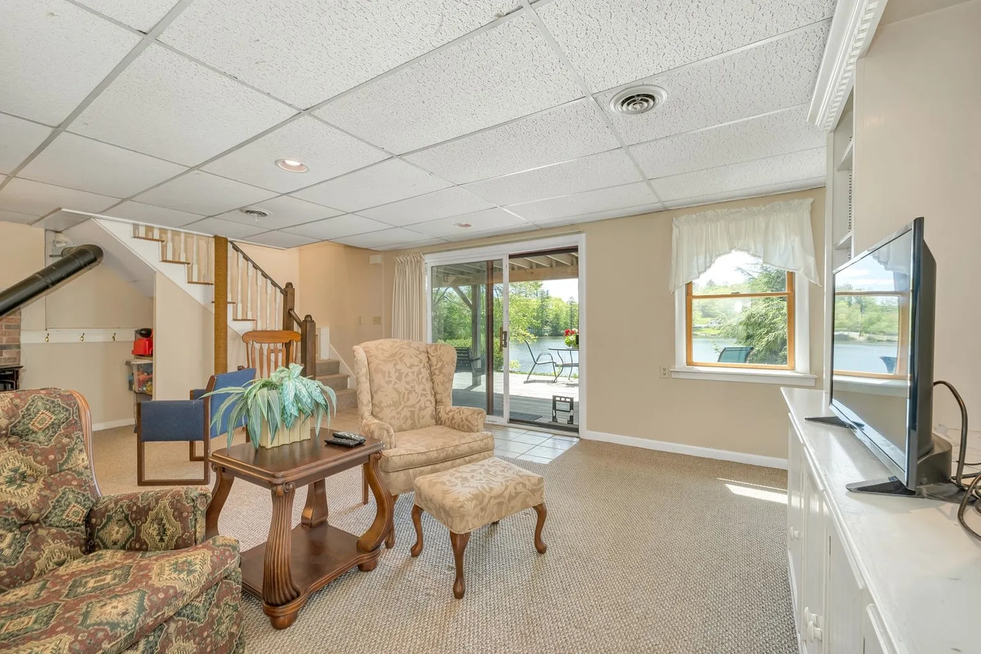 52 South Shore Drive Barnstead NH 03225