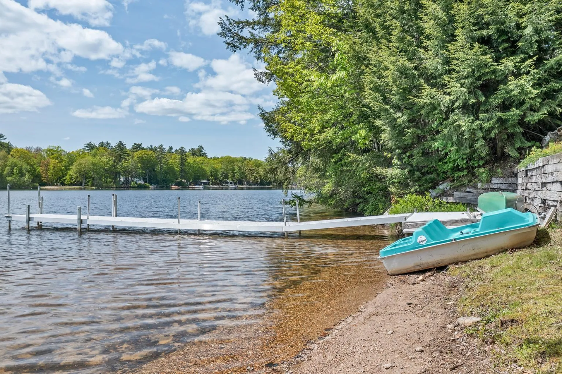 52 South Shore Drive Barnstead NH 03225