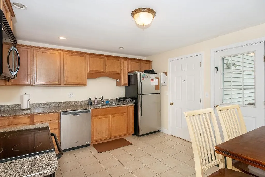 13 Snows Court Dover NH 03820