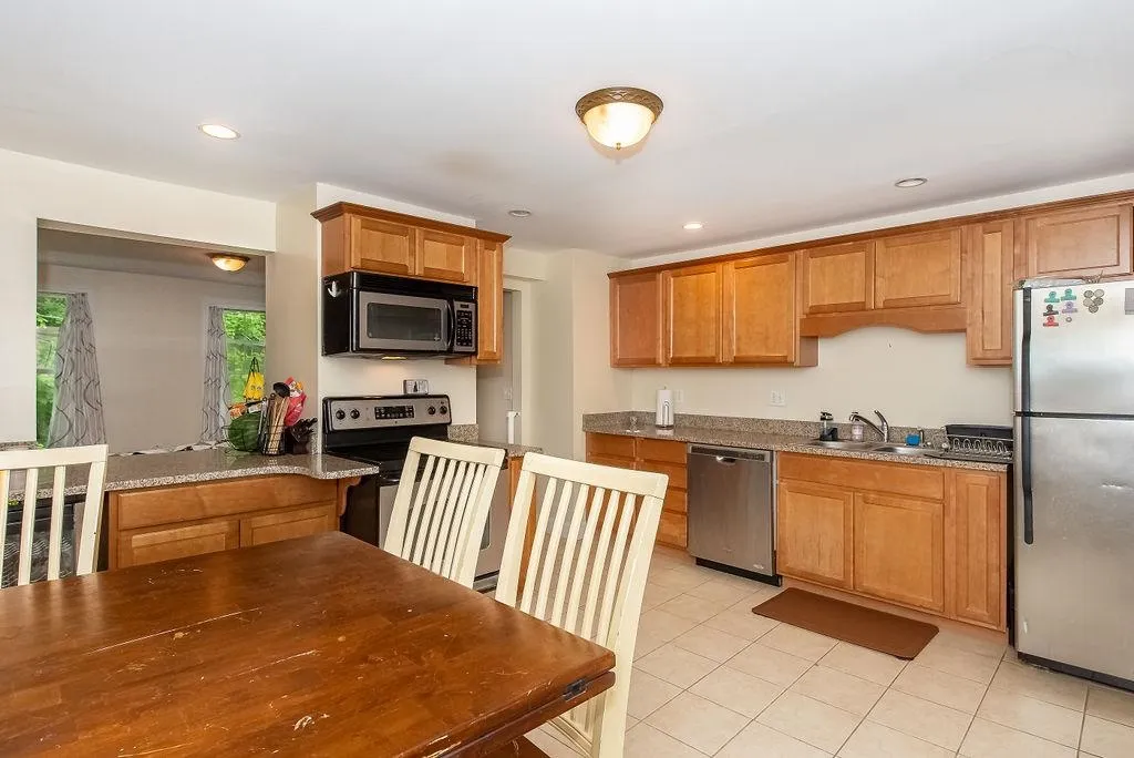 13 Snows Court Dover NH 03820